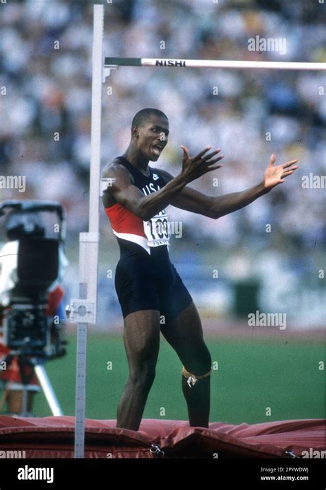 Athletics World Championships 1991 in Tokyo. High Jump: Cheering ...