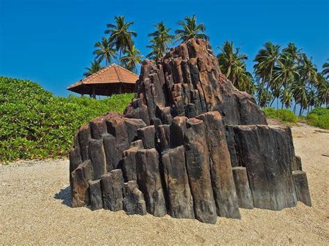 St. Mary’s Island, Udupi - Ferry Timings, Boat Ride, Photos - Trodly