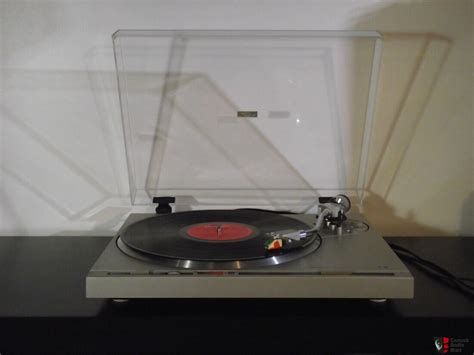 Turntable Pioneer PL-200 Audio Technica AT-101EP Cartridge Photo #3882161 - Canuck Audio Mart