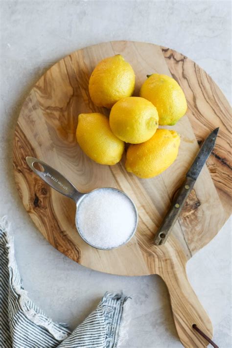 How To Make Preserved Lemons [Plus Benefits & Substitutes]