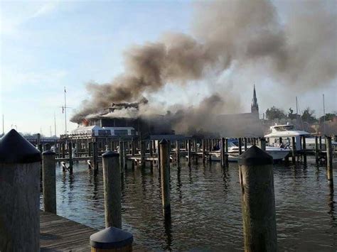 Photos: Annapolis Yacht Club fire