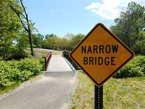 Narrow Bridge Sign: What Does it Mean?