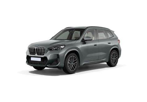 BMW X1 sDrive18i xLine in Space Silver Metallic - CarDekho