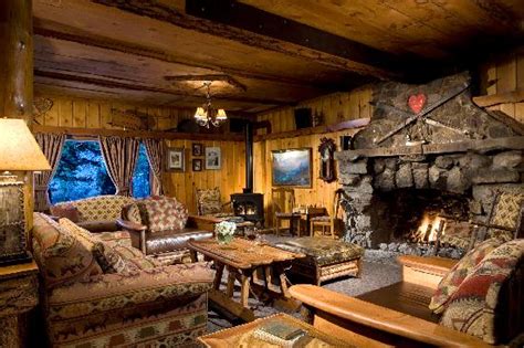 Tamarack Lodge (Mammoth Lakes, CA): What to Know BEFORE You Bring Your Family