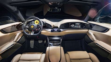 Discover the Ferrari Purosangue that Cristiano Ronaldo has just added to his car collection