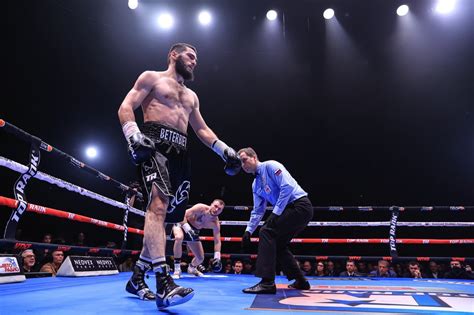 Dmitry Bivol Vs. Artur Beterbiev: Who Wins? - Latest Boxing News Today