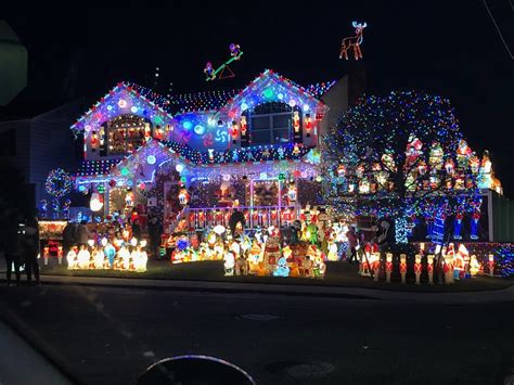 Whitestone’s Winter Wonderland Lights Up Again — Queens Daily Eagle