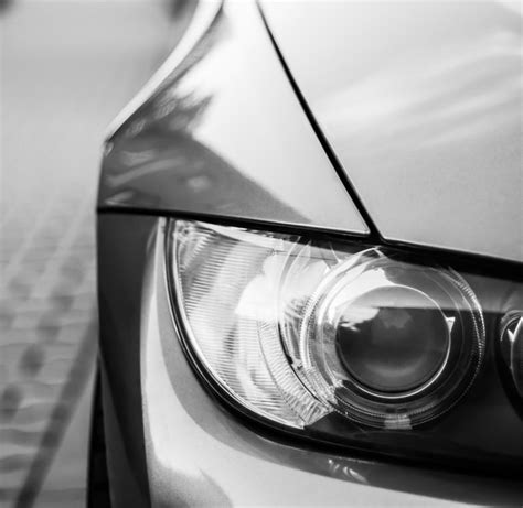 Adaptive headlights : are they effective in increasing safety?