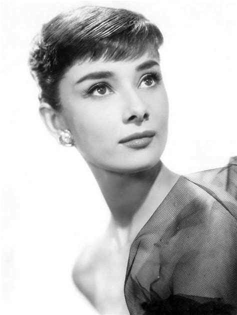 How to Get Perfect Audrey Hepburn Eyebrows!