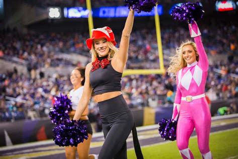 Baltimore Ravens Cheerleaders Photos from Week 8