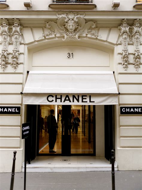 The Best Luxury Stores in Paris To Shop In