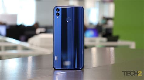 Honor 8x review: Big display, bold design and flashy camera come ...