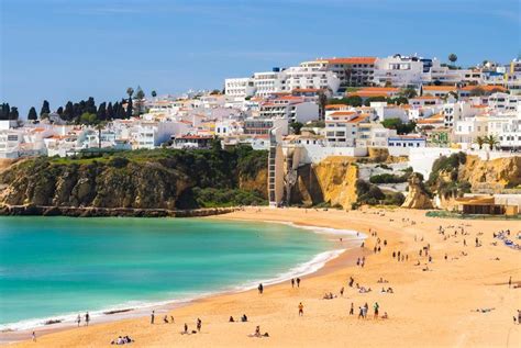 Albufeira, Portugal Holiday: All-Inclusive Hotel & Return Flights | Wowcher em 2022 | Destinos ...