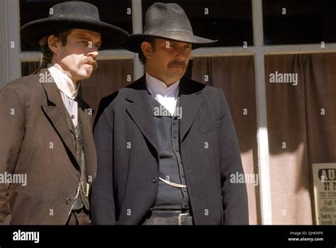 DENNIS QUAID, KEVIN COSTNER, WYATT EARP, 1994 Stock Photo - Alamy