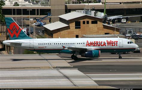 America West Airlines Airbus A320 N604AW (photo 10745) | Airfleets aviation