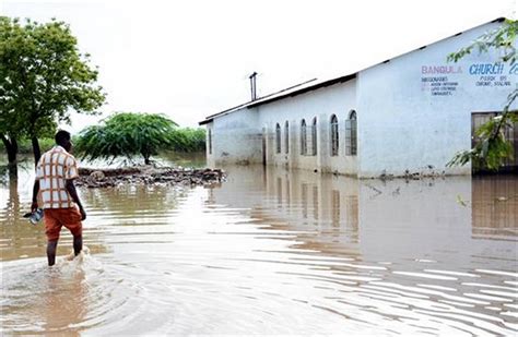 WWFA provides relief to Malawi flood victims : Water Wells For Africa