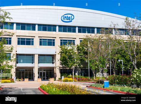 Intel headquarters hi-res stock photography and images - Alamy