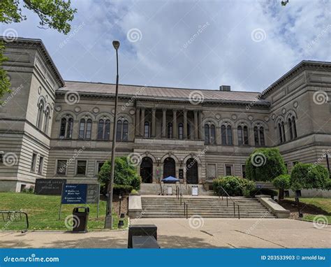 Carnegie Library Pittsburgh Editorial Stock Photo - Image of mansion ...