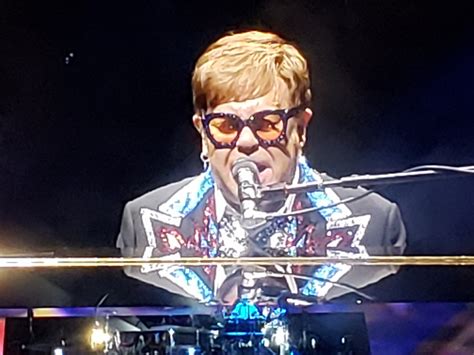 Elton John Concert Photos | Concert Archives