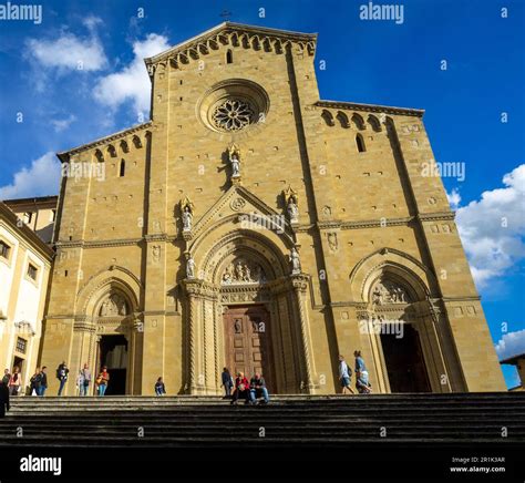 Arezzo Cathedral facade Stock Photo - Alamy