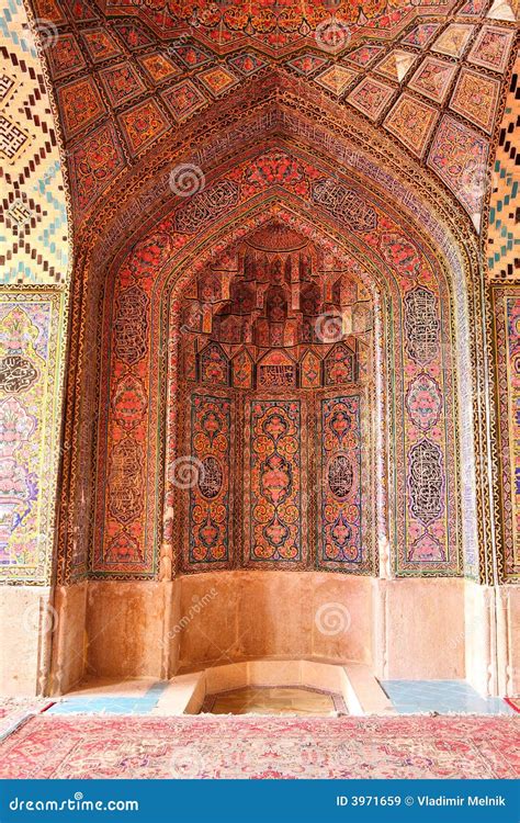 Nasir Al-Mulk Mosque, Shiraz, Iran Stock Image - Image of column, east ...