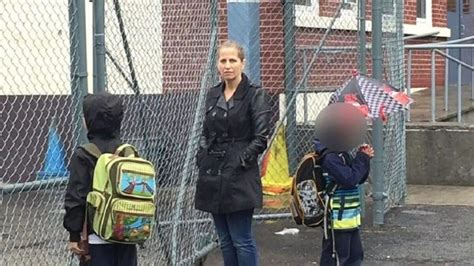 Convicted teen killer Karla Homolka volunteering at Montreal elementary school