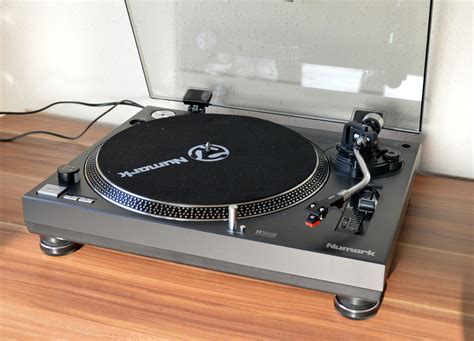 Test: Numark TT250USB, DJ-Plattenspieler - AMAZONA.de