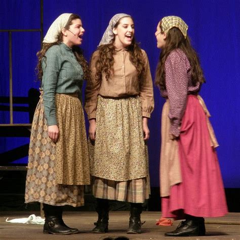 Fiddler on the Roof 01 | Fiddler on the roof, Fiddler, Broadway costumes