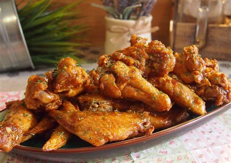 Secret to Best Crispy Oven-Baked / Air-Fried Chicken Wings // Buffalo Wings – Spice N' Pans