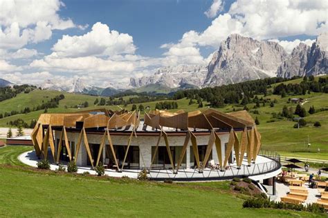 6 of the Best Mountain Resorts to Beat the Heat - WSJ