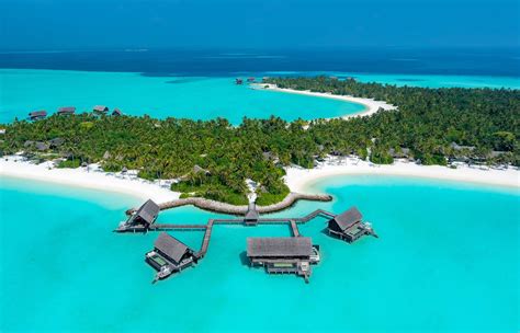 One&Only Reethi Rah Luxury Resort Maldives | Review by TravelPlusStyle ...