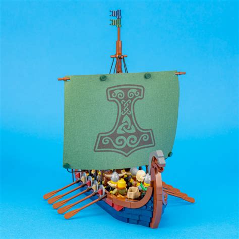 Custom Cloth - Striped Sail for Viking Longship With Round Serpent Emblem - BrickStickerShop