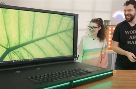 The world's heaviest laptop weighing 45 kg, was made by a YouTuber couple : u/naebtech