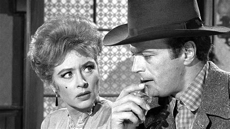 Watch Gunsmoke Season 8 Episode 6: Collie's Free Online | TV Guide