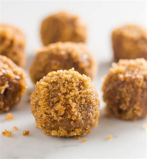 Chewy Keto Peanut Butter Balls