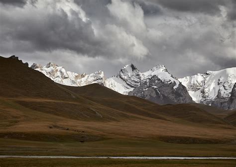 Premium Photo | Mountain valley in kyrgyzstan