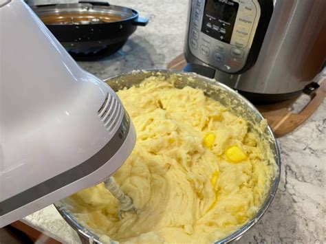 Instant Pot Mashed Potatoes - Farm Girl Fresh