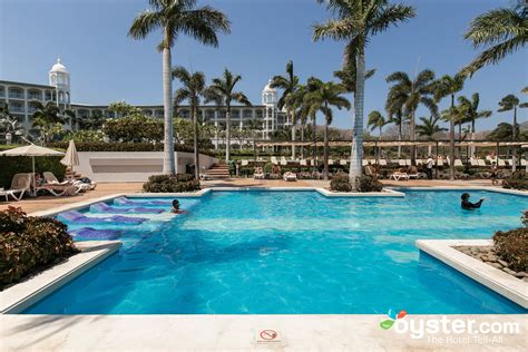 Hotel Riu Palace Costa Rica - The Whirlpool Bath Suite at the Hotel Riu ...