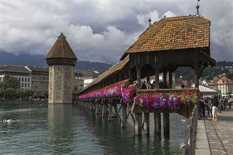 Chapel Bridge in Old Town Lucerne | The WANDERLUSTers