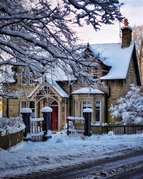 Snow covered cottage in the village of Newlandrig, Midlothian, Scotland [1080×1350] : r/Houseporn