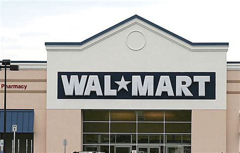 Walmart in Kearny evacuated as police investigate bomb threat - nj.com