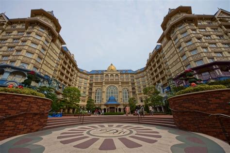 Complete Guide to Tokyo Disney Resort Hotels