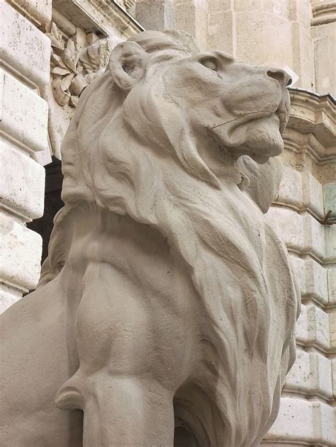 lion sculpture | Sculpture, Lion sculpture, Statue