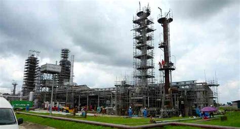 Jubilation in Nigeria as Port Harcourt refinery begins operation