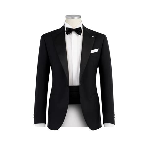 CLASSIC TUXEDO WITH CUMMERBUND – Tailor On The Road