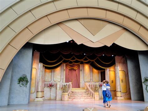 Theater of the Stars (Beauty & The Beast) - Disney's Hollywood Studios ...