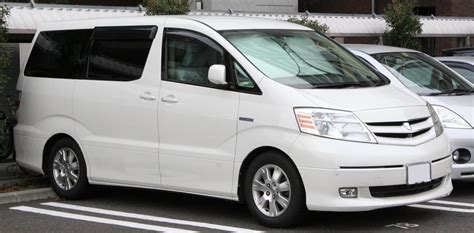 Toyota Hybrid Alphard Photo Gallery #8/10