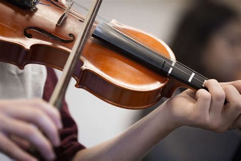 10 Common Bluegrass and Folk Instruments