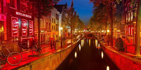 The Best of Amsterdam’s Red Light District Nightlife - HotelsCombined Blog