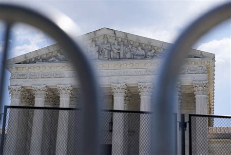 Justices rule against detained immigrants seeking release | The Independent